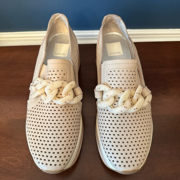 Dolce Vita Jhenee Perforated Sneakers Size 8 - Picture 3 of 10